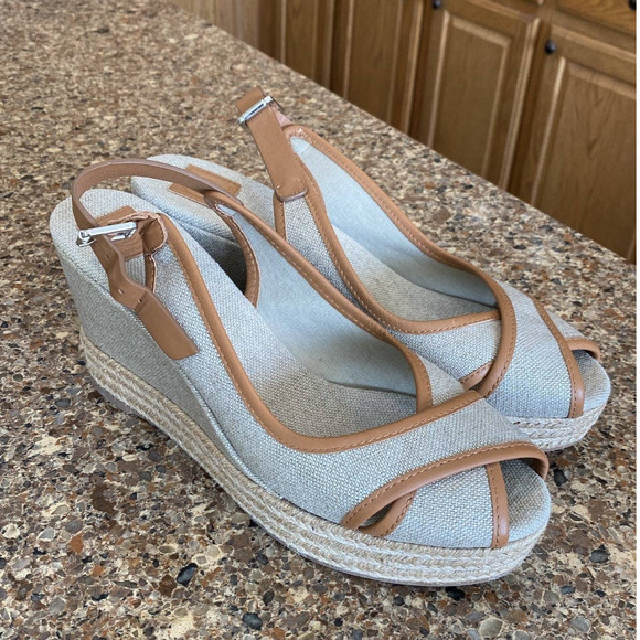 Tory Burch Tan Espadrilles Size 9 Wedge Majorca Sandal - Picture 7 of 9